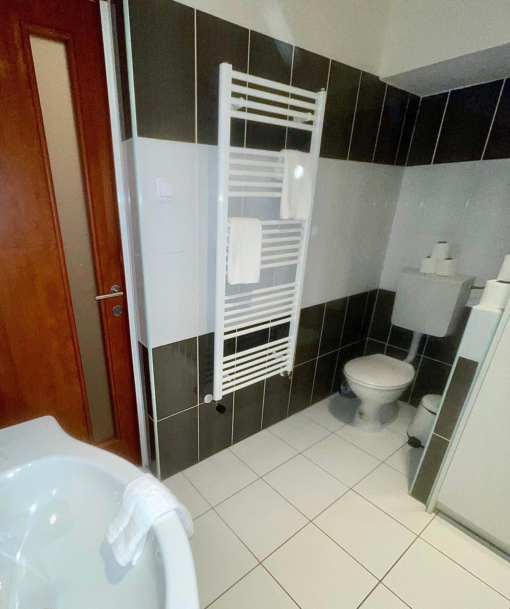 Vivien Apartment Budapest Eksteriør bilde